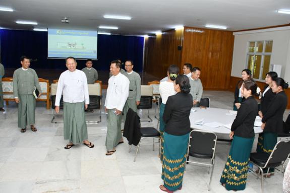 မြန်မာအီလက်ထရောနစ်မဲပေးစက် (MEVM) အသုံးပြုခြင်းဆိုင်ရာ နည်းပြဆရာဖြစ်သင်တန်း အမှတ်စဉ် (၉/၂၀၂၄) သင်တန်းဖွင့်ပွဲကျင်းပ